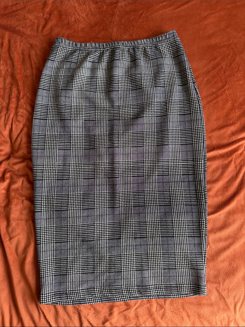 Plaid Pencil Skirt | Size: M/L